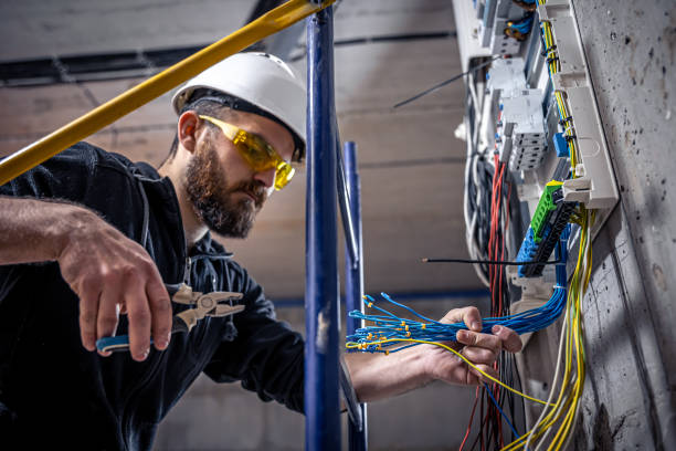 Best Circuit Breaker Repair  in Mondovi, WI
